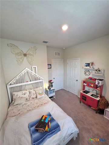 350 Bedford Falls Lane, Jarrell, TX 76537