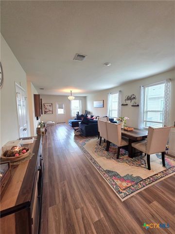 350 Bedford Falls Lane, Jarrell, TX 76537