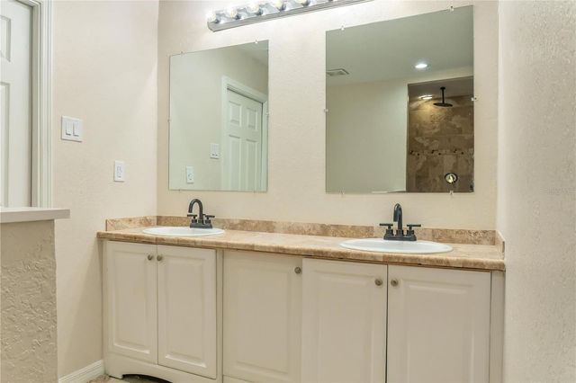 5460 40TH AVENUE N, St Petersburg, FL 33709