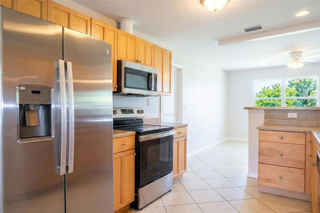 5460 40TH AVENUE N, St Petersburg, FL 33709