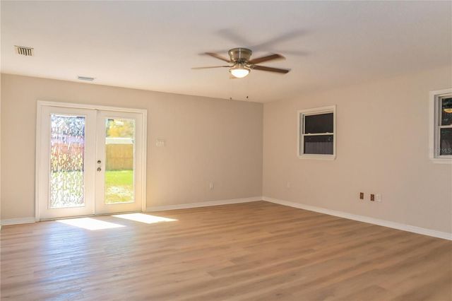 5460 40TH AVENUE N, St Petersburg, FL 33709