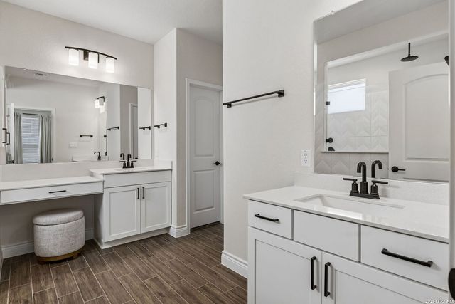2225 STEERHEAD TRL, New Braunfels, TX 78132