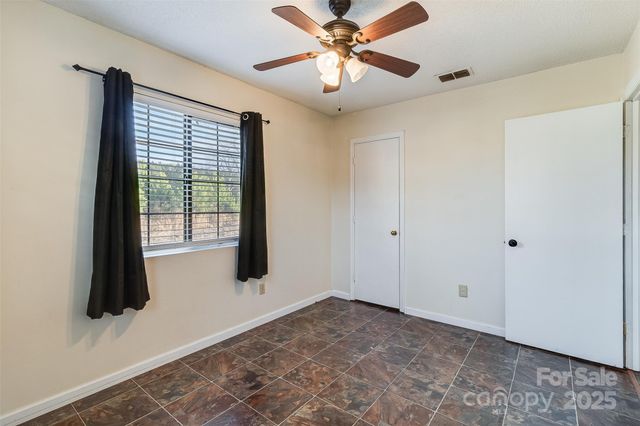 90 2nd Street SE, Catawba, NC 28609