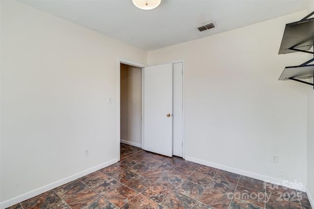 90 2nd Street SE, Catawba, NC 28609