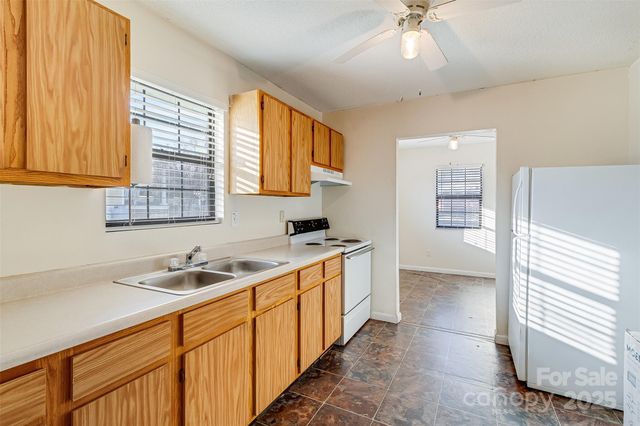 90 2nd Street SE, Catawba, NC 28609