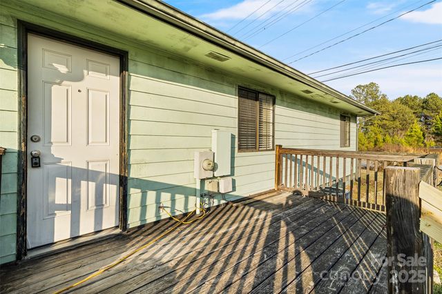 90 2nd Street SE, Catawba, NC 28609