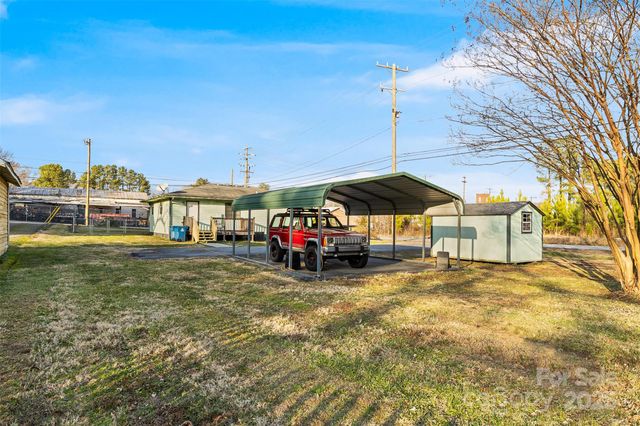 90 2nd Street SE, Catawba, NC 28609