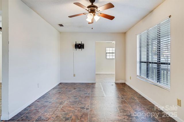 90 2nd Street SE, Catawba, NC 28609