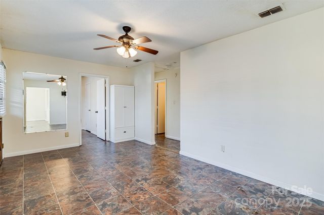 90 2nd Street SE, Catawba, NC 28609