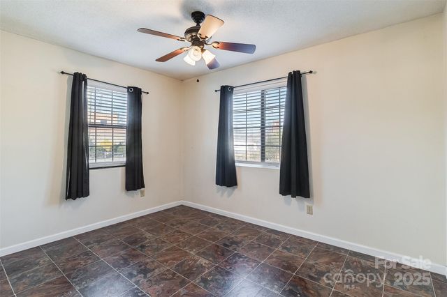 90 2nd Street SE, Catawba, NC 28609