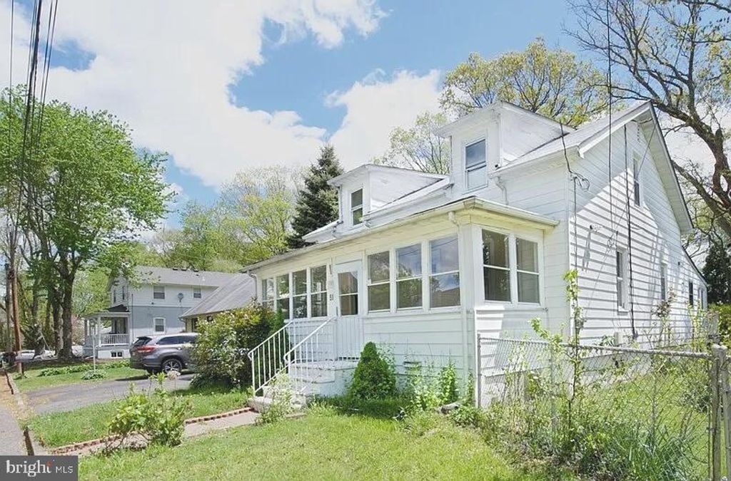 51 HILLMAN, Ewing, NJ 08638