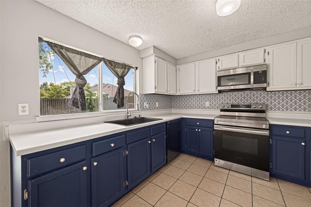 1818 Foxlake Drive, Houston, TX 77084
