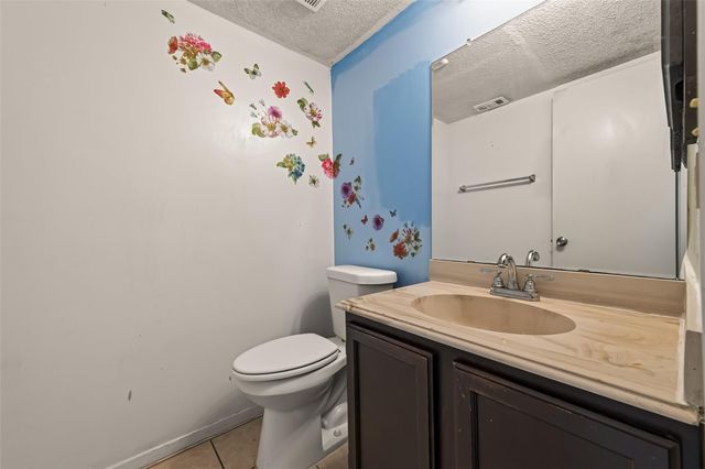 1818 Foxlake Drive, Houston, TX 77084