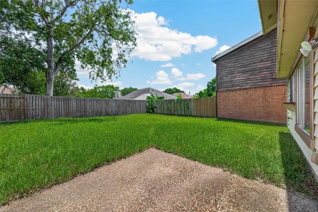 1818 Foxlake Drive, Houston, TX 77084