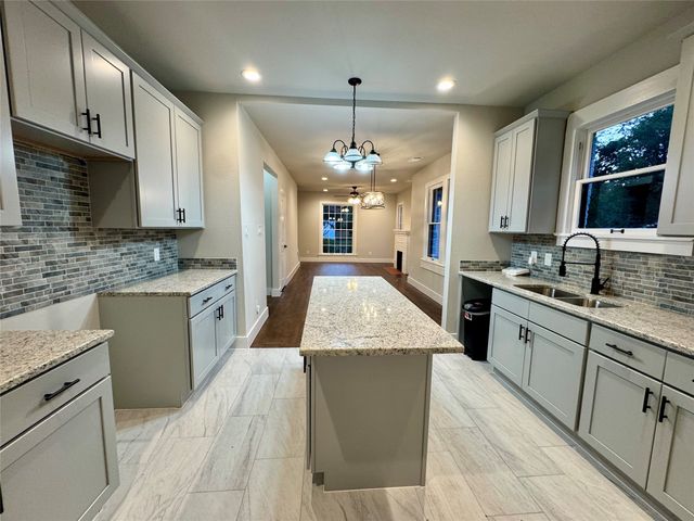 1810 Ramsey Avenue, Dallas, TX 75216