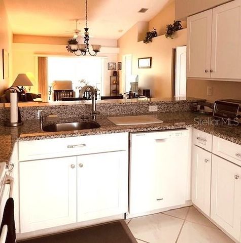 9480 HIGH GATE DRIVE 2125, Sarasota, FL 34238