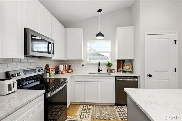 1752 Martingale Lane, Eureka, MO 63025