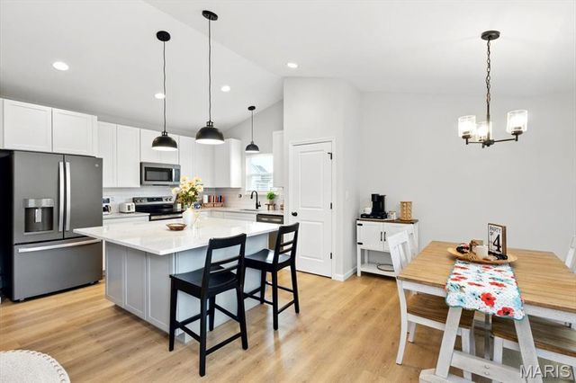 1752 Martingale Lane, Eureka, MO 63025