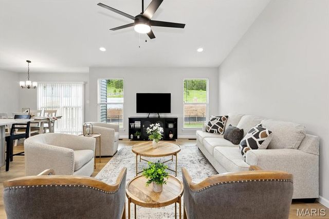 1752 Martingale Lane, Eureka, MO 63025