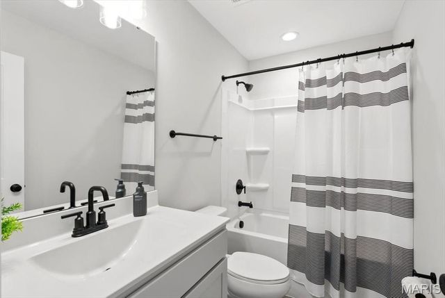 1752 Martingale Lane, Eureka, MO 63025