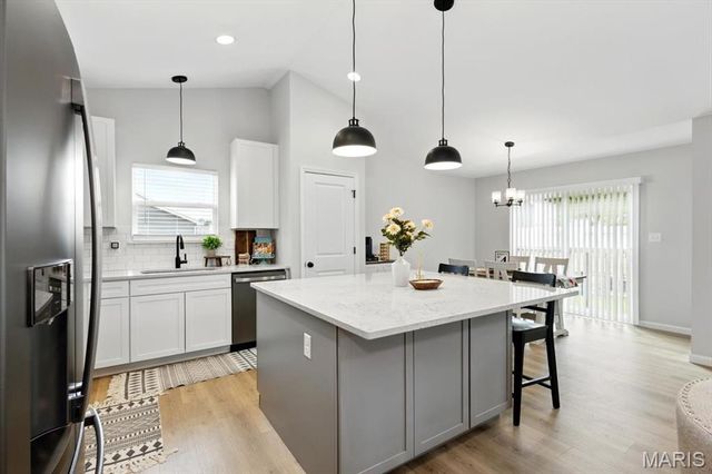 1752 Martingale Lane, Eureka, MO 63025