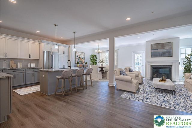 260 Keswick Drive, Tobyhanna Twp, PA 18610