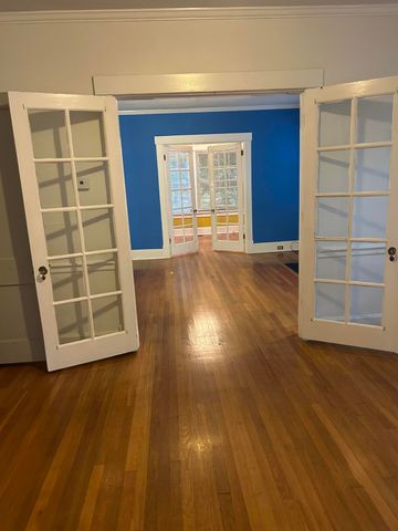 1127 Richmond Road 1, Lexington, KY 40502
