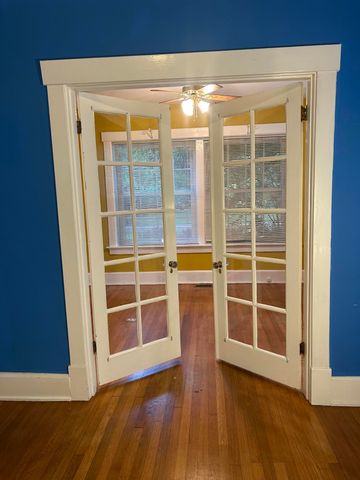 1127 Richmond Road 1, Lexington, KY 40502