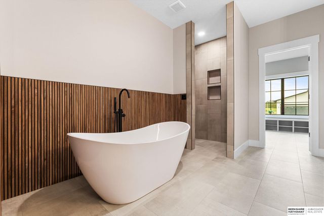 815 S Lakeview Way, Ashland, NE 68003