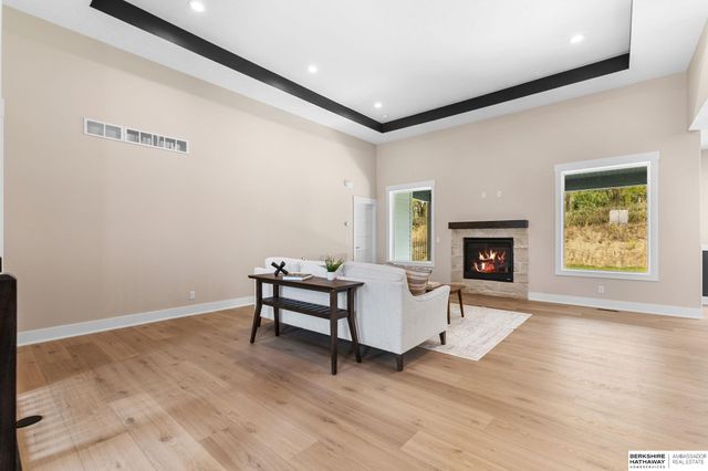 815 S Lakeview Way, Ashland, NE 68003