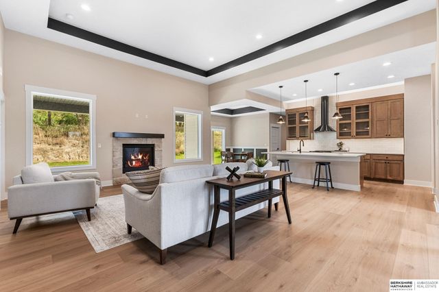 815 S Lakeview Way, Ashland, NE 68003