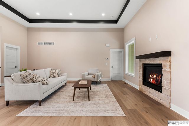 815 S Lakeview Way, Ashland, NE 68003