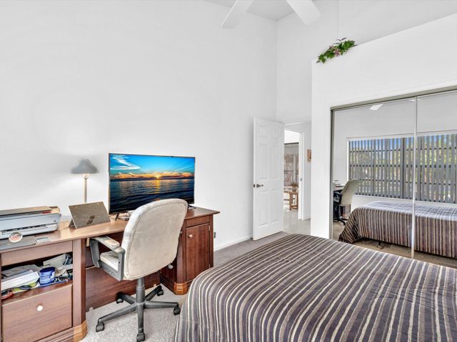 8049 Aberdeen Drive 201, Boynton Beach, FL 33472