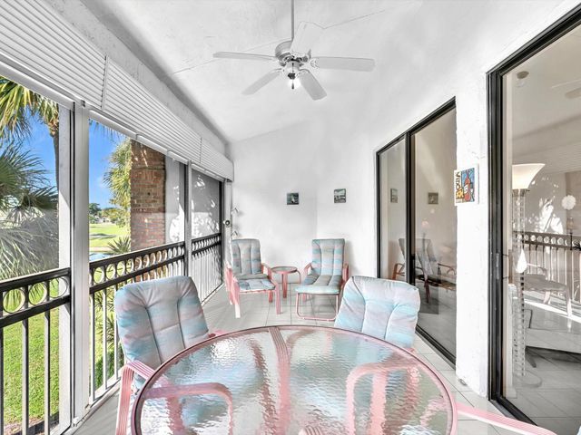 8049 Aberdeen Drive 201, Boynton Beach, FL 33472