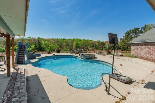 2248 Willie Usher Road, Lancaster, SC 29720