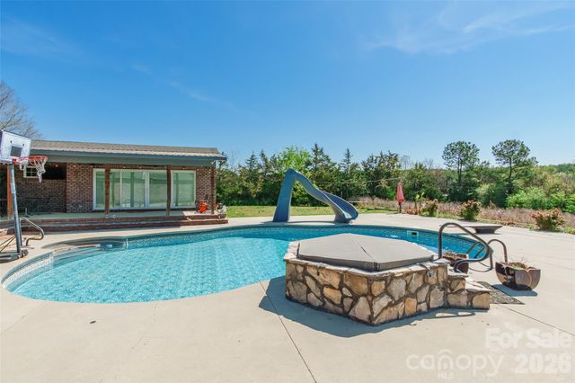 2248 Willie Usher Road, Lancaster, SC 29720