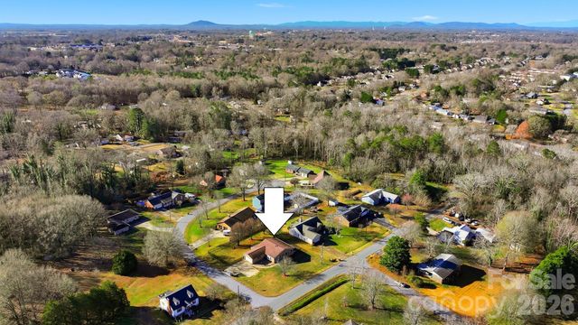 2336 21st Avenue NE, Hickory, NC 28601