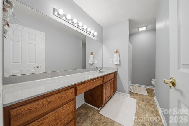 2336 21st Avenue NE, Hickory, NC 28601