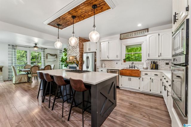 109 HERITAGE LANE, Springville, AL 35146
