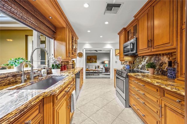 1900 NE 57th Street, Fort Lauderdale, FL 33308