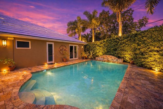 1900 NE 57th Street, Fort Lauderdale, FL 33308