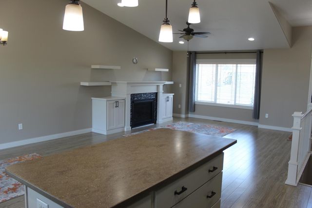 729 48th Avenue W, West Fargo, ND 58078