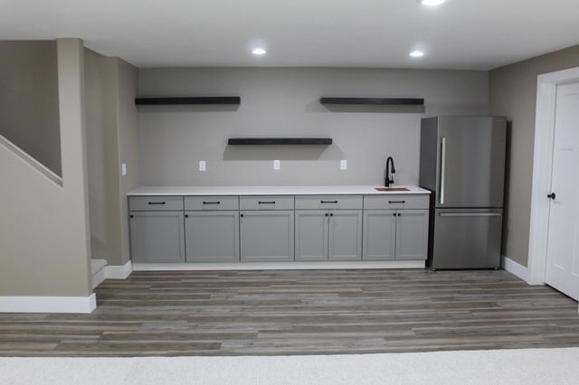 729 48th Avenue W, West Fargo, ND 58078