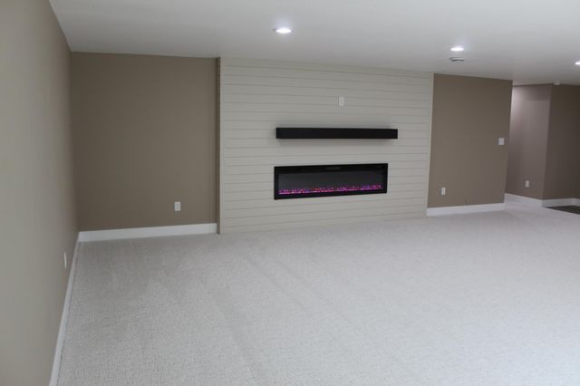 729 48th Avenue W, West Fargo, ND 58078