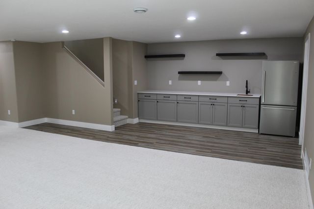 729 48th Avenue W, West Fargo, ND 58078