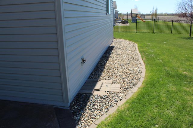 729 48th Avenue W, West Fargo, ND 58078