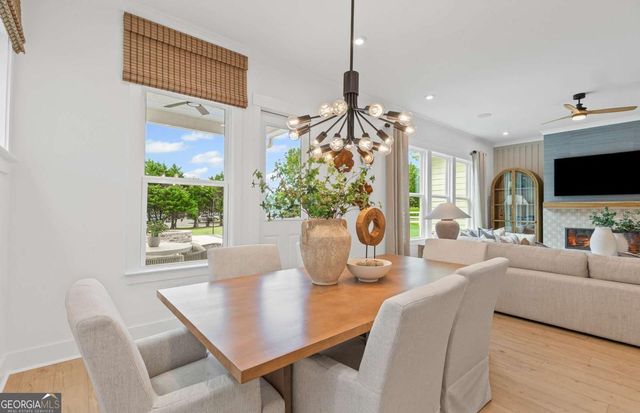 7236 Maple Brook Lane, Flowery Branch, GA 30542