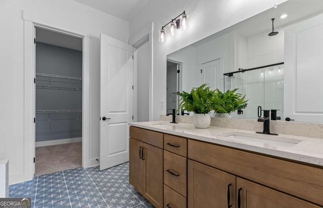 7236 Maple Brook Lane, Flowery Branch, GA 30542