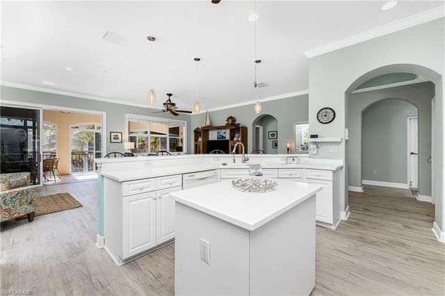 3464 Sunset Key CIR # 103, Punta Gorda, FL 33955