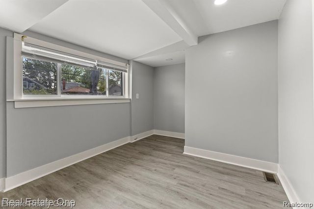 21047 Outer Drive, Dearborn, MI 48124